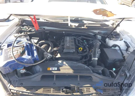 2014 Hyundai Genesis 2.0T Premium z USA, uszkodzony, nr VIN KMHHT6KD6EU116389